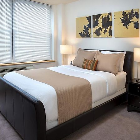 Grove Pointe - A Premier Furnished Apartment เจอร์ซีย์ซิตี้ ห้อง รูปภาพ
