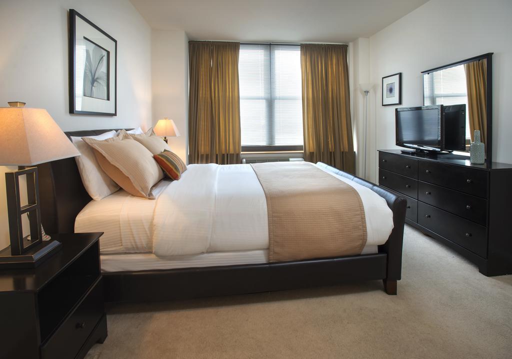 Grove Pointe - A Premier Furnished Apartment เจอร์ซีย์ซิตี้ ภายนอก รูปภาพ
