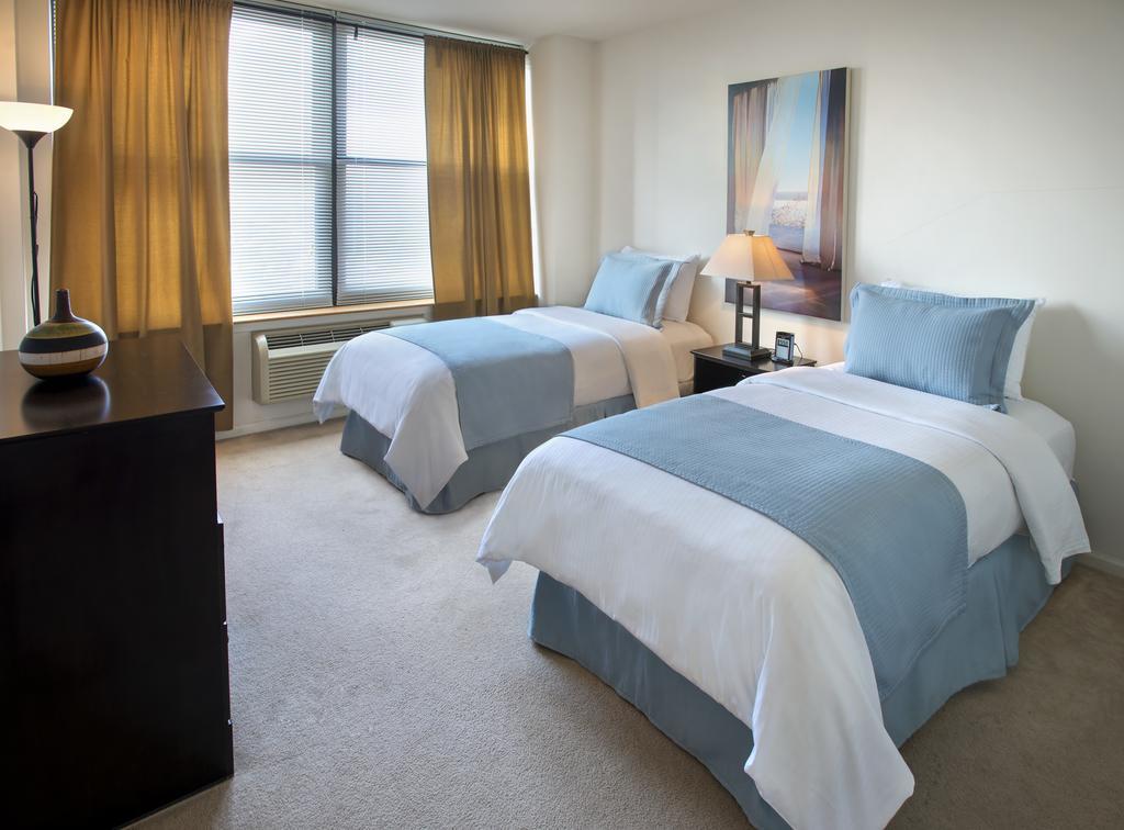 Grove Pointe - A Premier Furnished Apartment เจอร์ซีย์ซิตี้ ภายนอก รูปภาพ