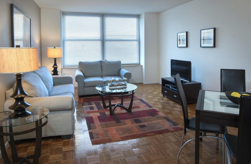 Grove Pointe - A Premier Furnished Apartment เจอร์ซีย์ซิตี้ ห้อง รูปภาพ