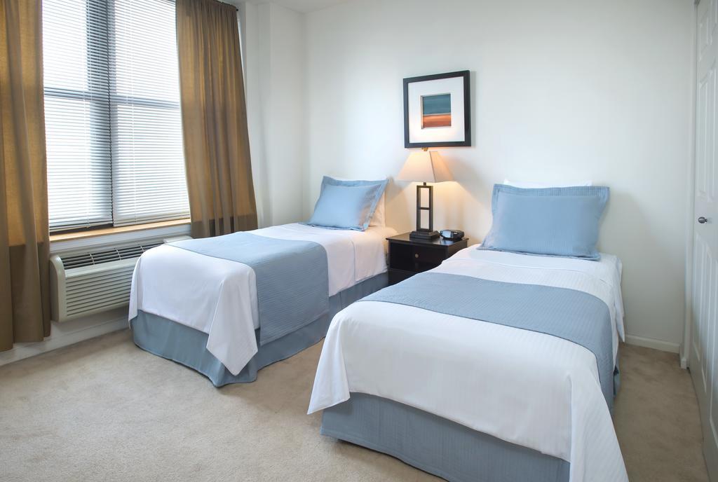 Grove Pointe - A Premier Furnished Apartment เจอร์ซีย์ซิตี้ ภายนอก รูปภาพ